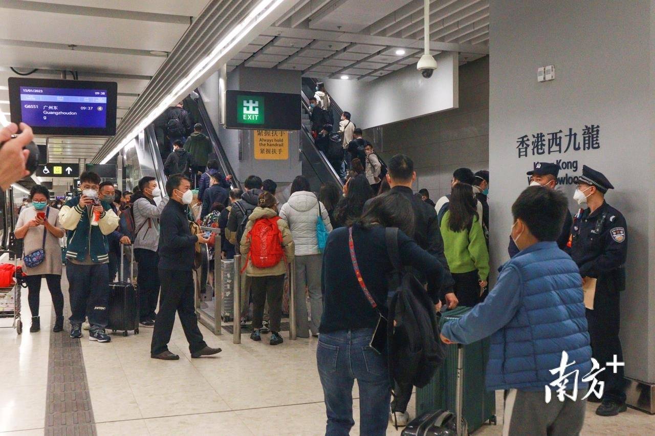 多图带你体验石龙首趟直达香港高铁全过程