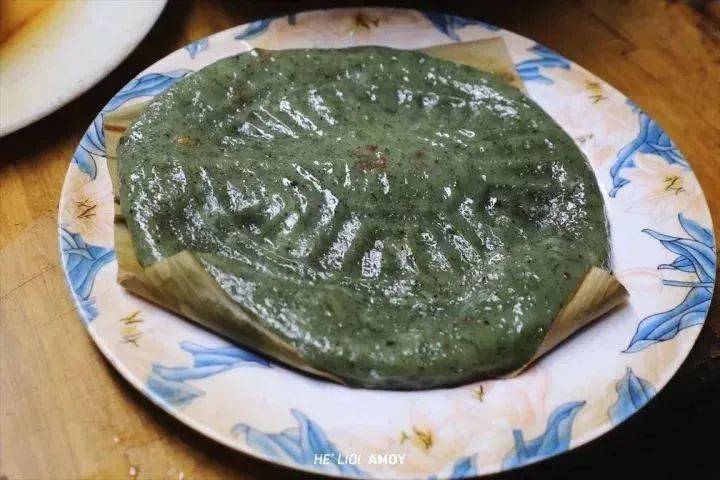 不可或缺的一味,当然,这款美味并不只是春节限定,平时在"龟粿店"也能