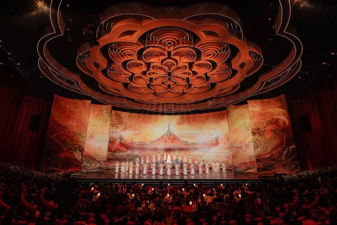 2023央视春晚舞美视觉设计全揭秘!_色彩_传统_系统性