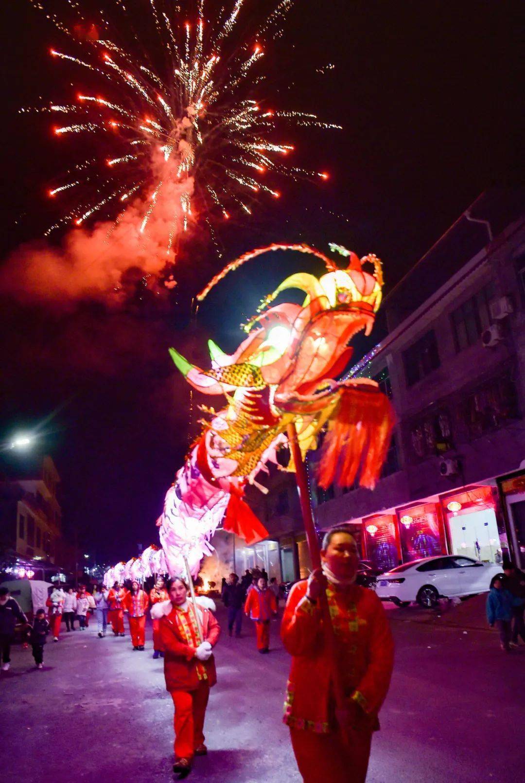 松桃:非遗滚龙闹新春_寨英镇_文化_体育