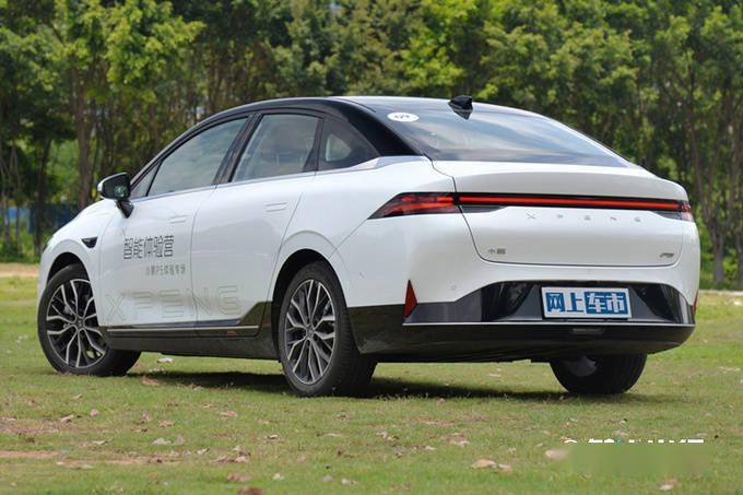 小鹏新款p5谍照曝光!外观大改 预计15万起售_搜狐汽车_搜狐网