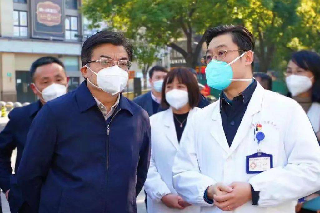 华漕镇党委书记周胜春,镇党委副书记,镇长李斌参