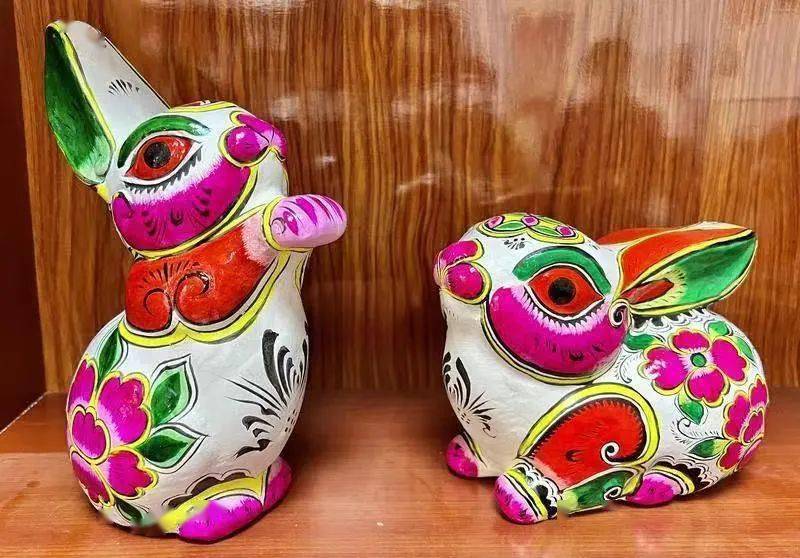 宝鸡市民春节卡的新地标设计制作而成凤翔泥塑代表性传承人胡新明由