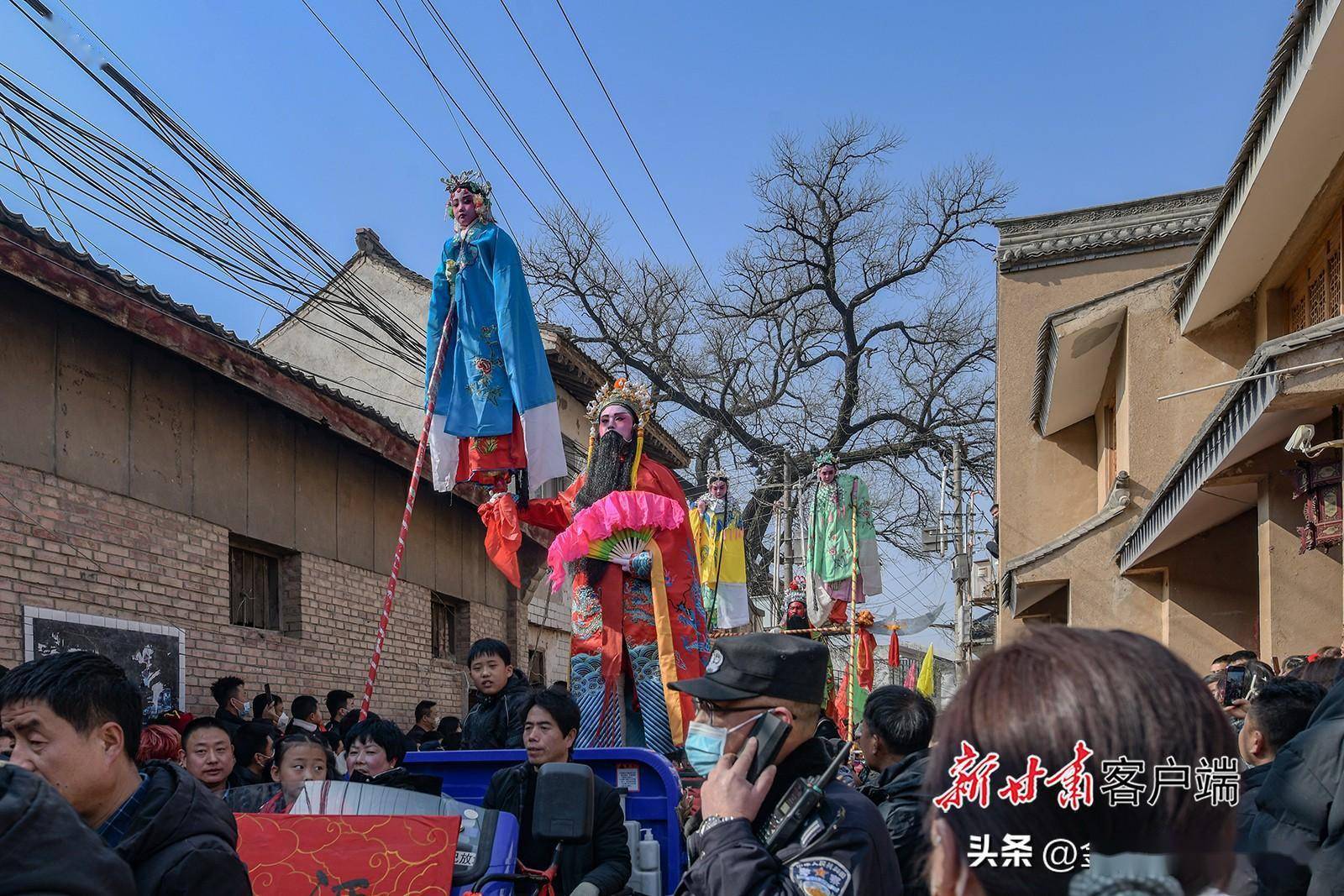天水市麦积区街亭村:人山人海闹新春