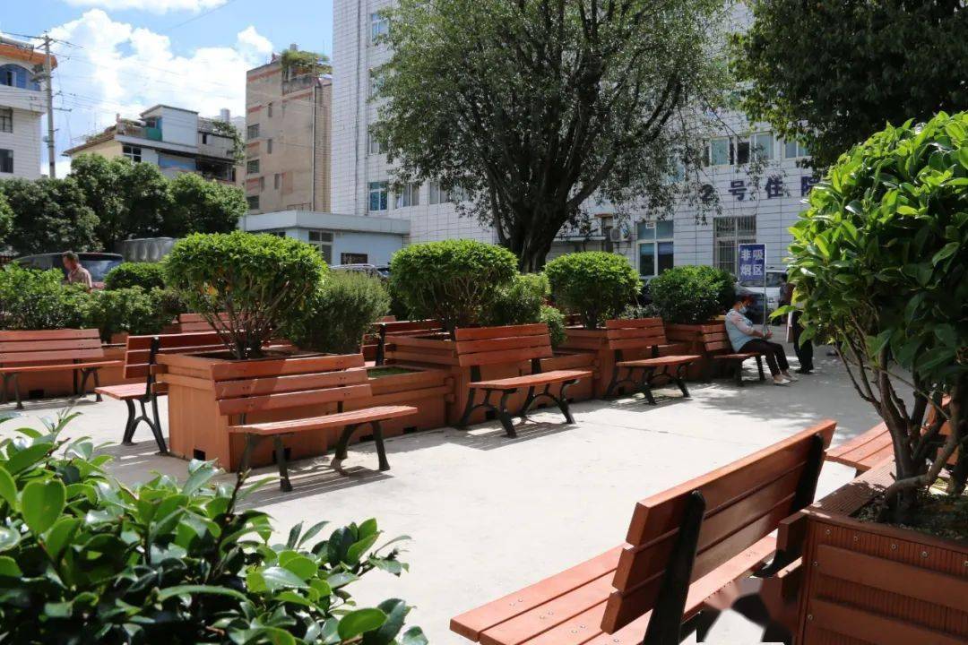 庄志强到保山市二院调研创文工作_服务_隆阳_志愿