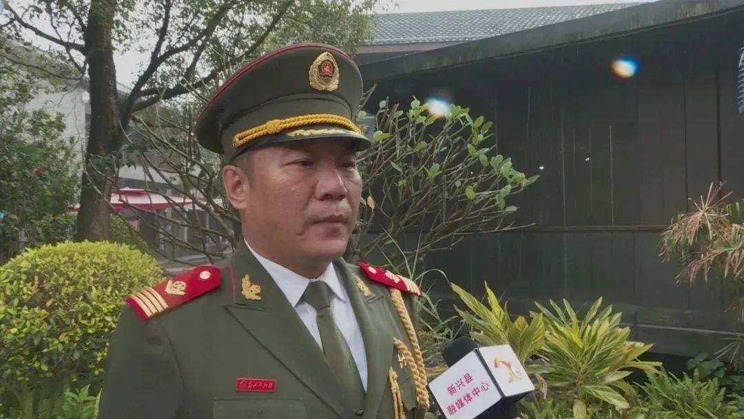 张燕辉 原天安门国旗护卫队班长天安门广场是世人瞩目的地方,每天我们