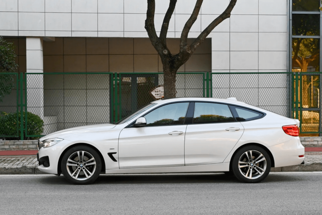 【路试笔记】二手宝马 328i gt:不到20万买车,"全都要",还得看宝马gt
