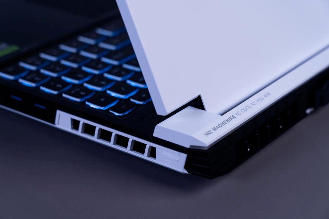 评测| 机械师曙光16 pro水冷便携电竞本评测_性能_笔记本_核心