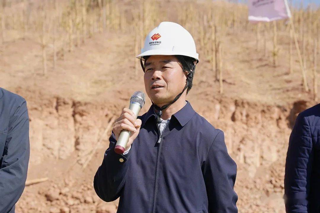 县委书记王远,县委常委,县委办公室主任段朝章,县委常委,副县长马荣坚