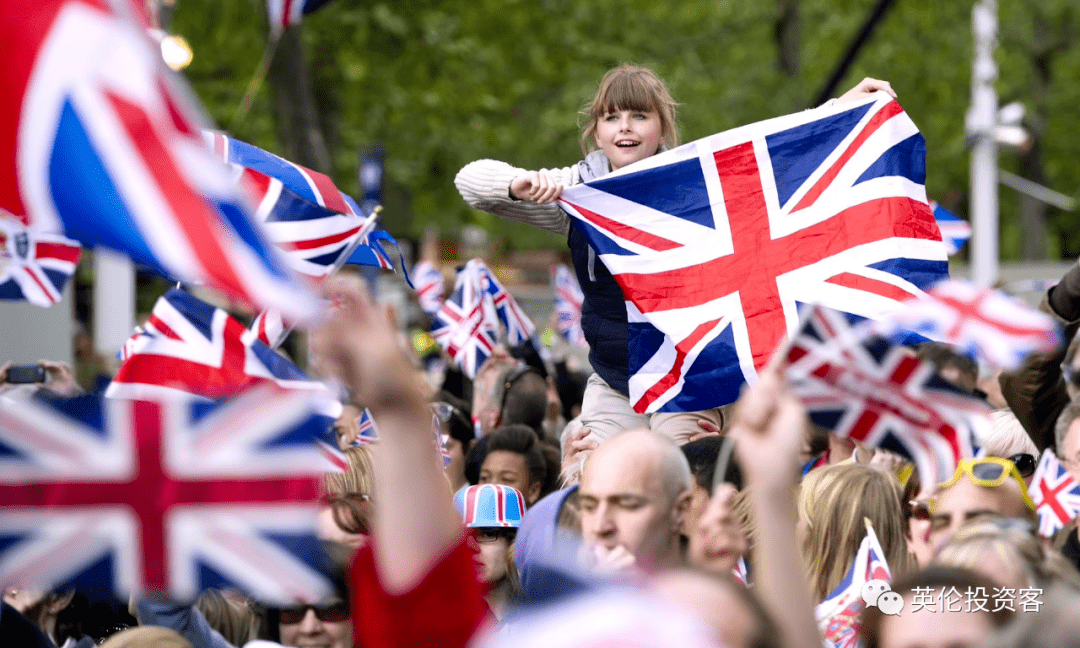 英国教育大臣再发声，反对削减留学生！查尔斯加冕仪式徽章公布...