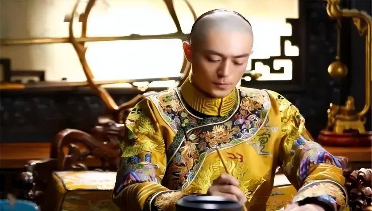 还是后来热播的《延禧攻略》,《如懿传》,无一不与乾隆皇帝有关