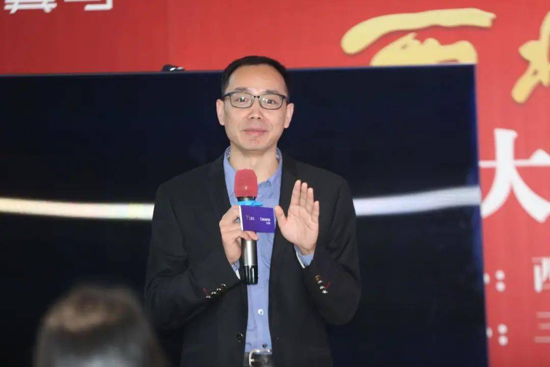 张荣格校友,罗绍元校友,何荣新校友等分别从不同角度表达了对校友发展