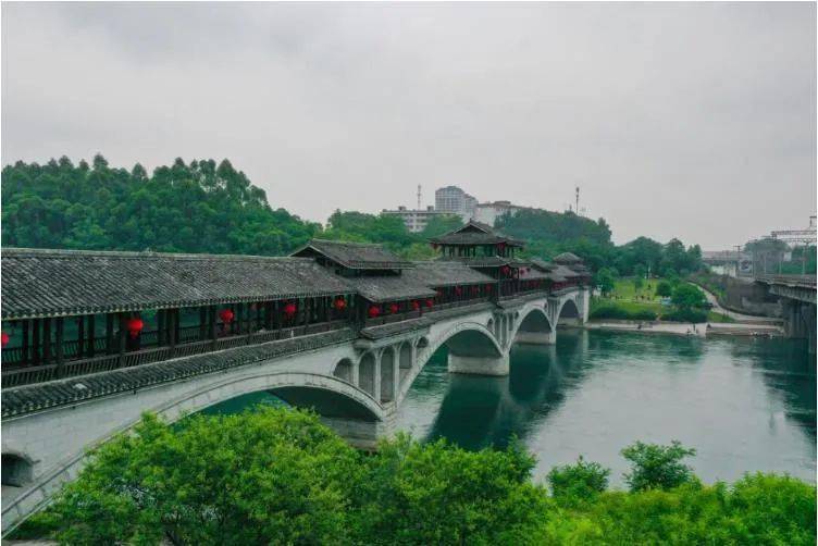 【文明村镇创建】桂林市灵川镇:绘就宜居美丽乡镇新画卷_宣传_的发展