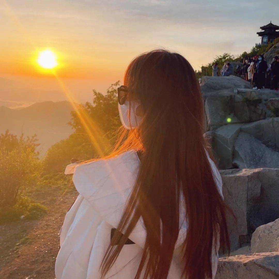 看一眼就想换的背影头像