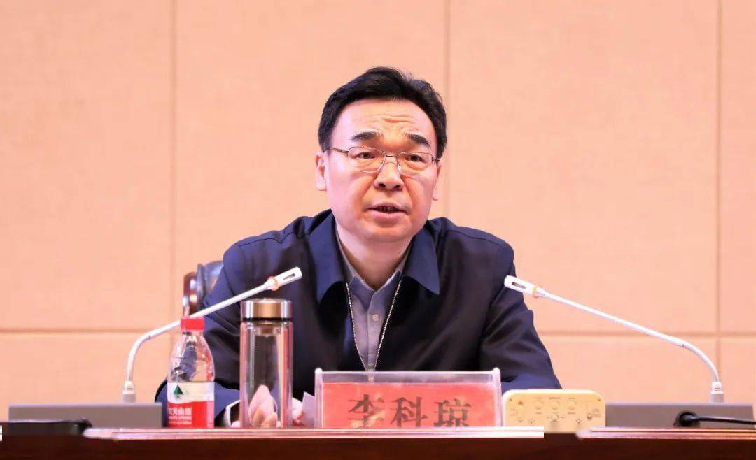 118人 2000公里 30个小时=天山脚下的河南援疆教师_教育_工作_哈密市