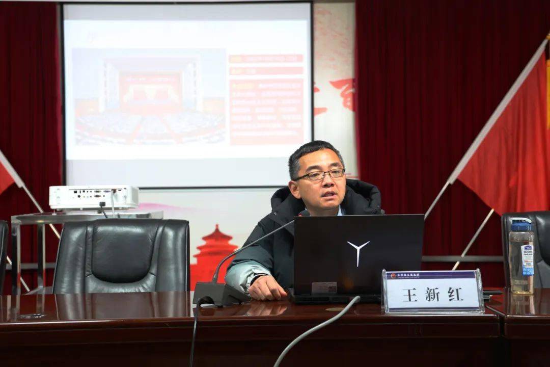 2月17日,云南省玉溪监狱邀请云南大学马克思主义学院教授,博士后合作