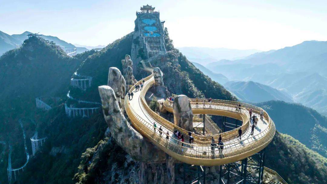 24/26号成团】新晋网红景点:马岭天观佛手桥·万福顶·天空之镜,总得