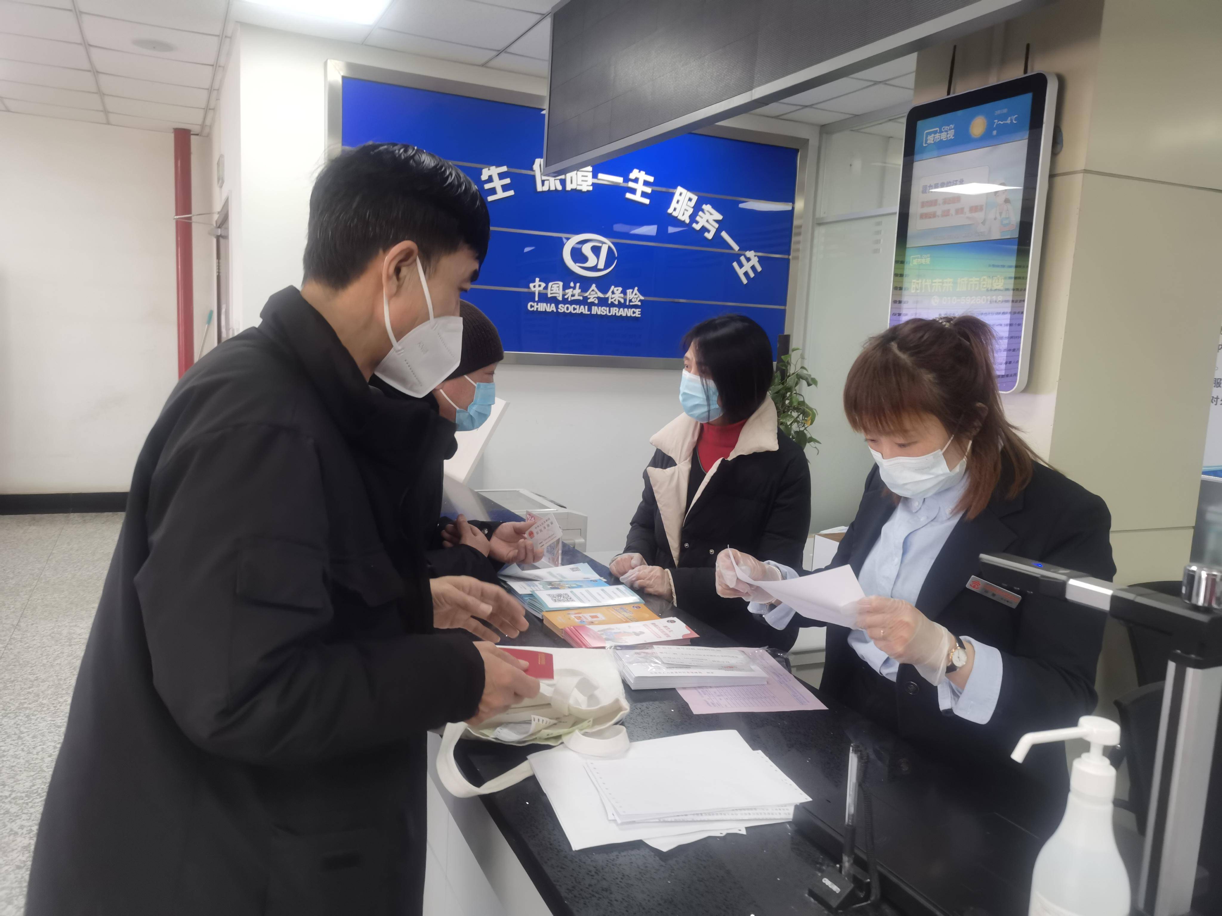 关于北京跑腿代办服务	医院陪诊，健康咨询黄牛挂号微信，客服24小时在线的信息