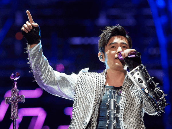 周杰伦、五月天等港台歌手演唱会将回归，香港大学宣布禁用ChatGPT！_China_演出_中国