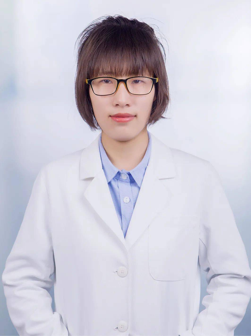 专家介绍卢琳,2011年毕业于温州医科大学,先后在浙江大学附属邵逸夫