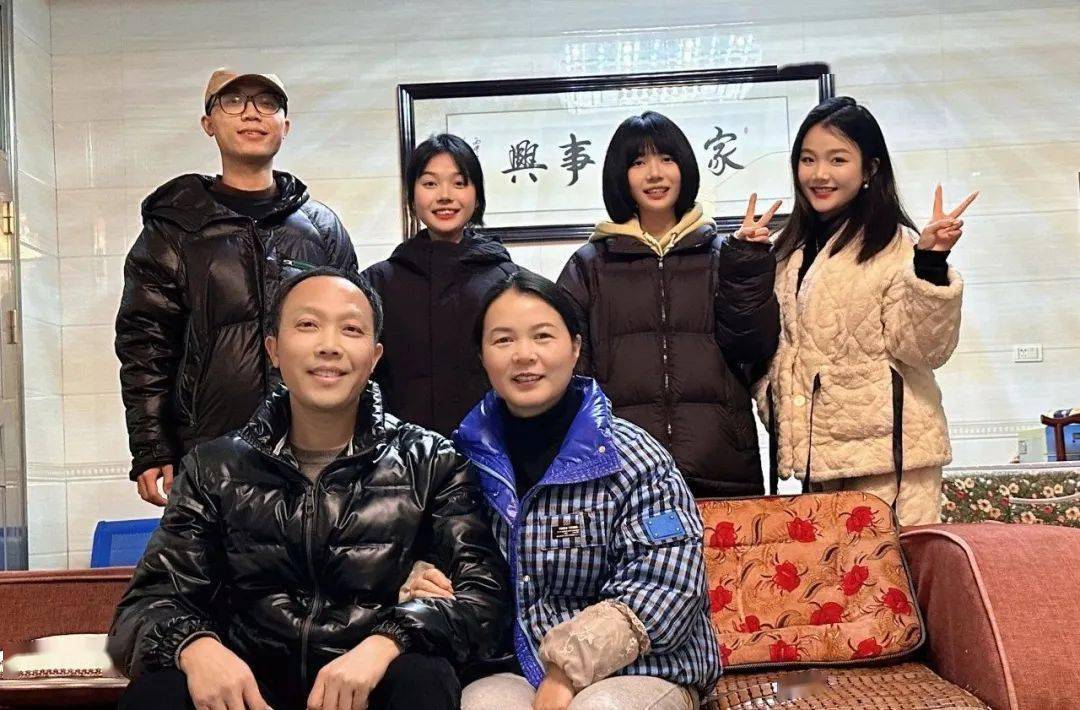 【"最美人物"展播】"最美家庭"——陈燕,欧阳耀金_丈夫_防控_村民