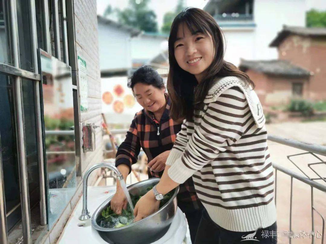 禄丰市"母亲水窖"润民心_群众_村民_一平浪镇
