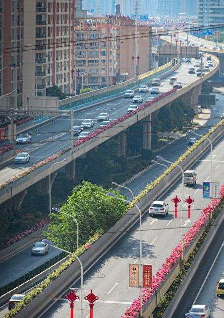 "交通便利的昆明二环沿线小区,有人爱不起……_噪声_居民_窗子