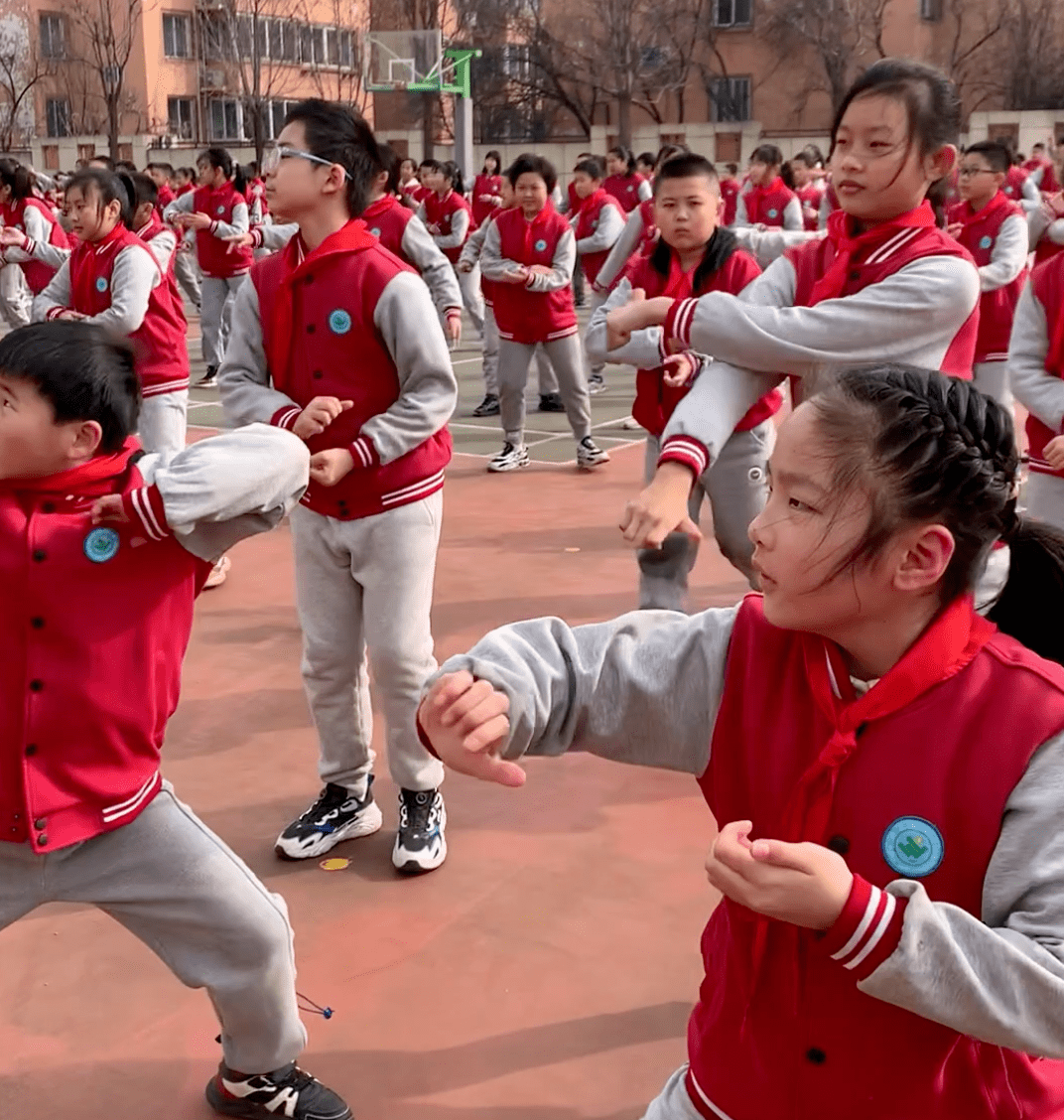 千名小學生比功夫 濟南這所小學將