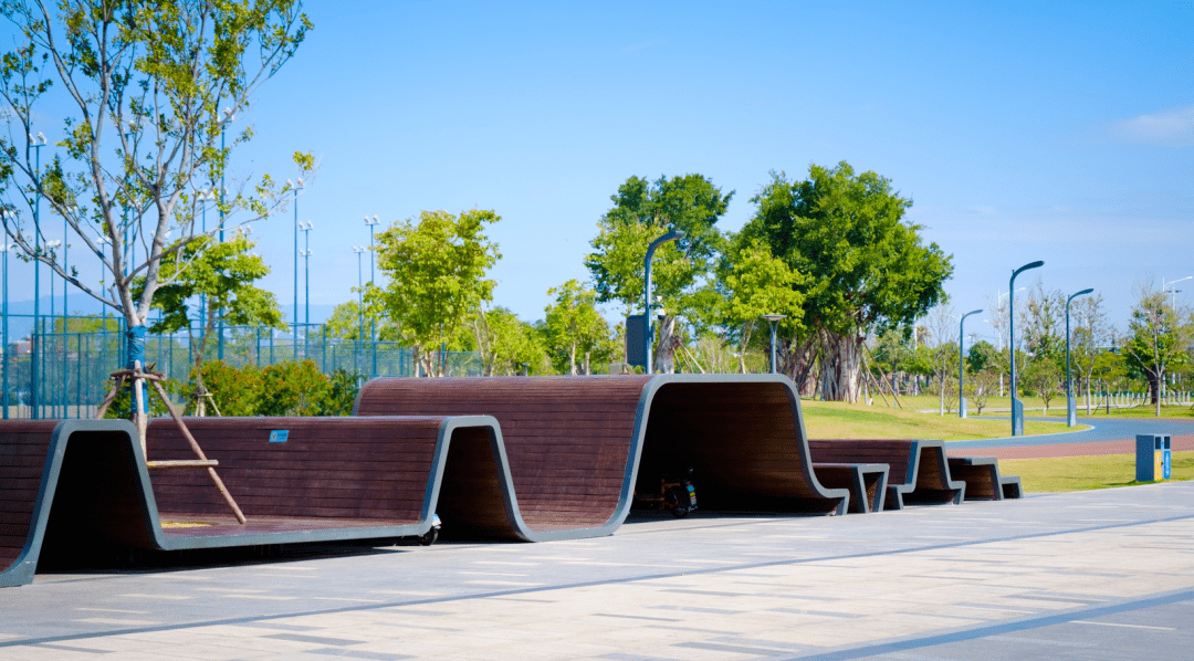 公园园区按照"三片五区"进行规划布局,"三片"即自然生态片区,休闲体验