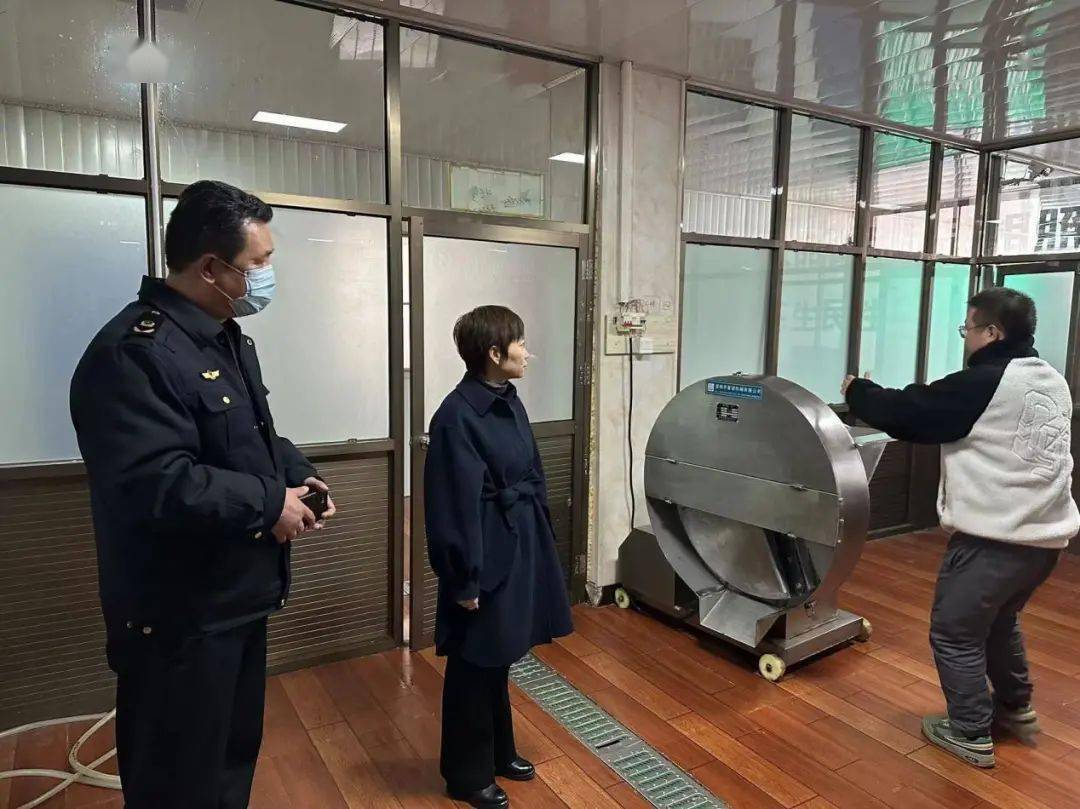 基层动态||榆中县县委常委,宣传部部长周玲同志督查和平辖区校园食品