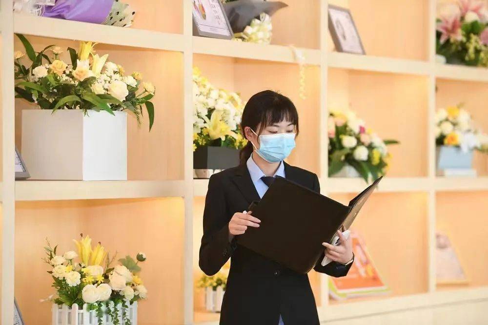 人物故事 | 90后女殡仪服务员谈曲折从业经历 称渴望被社会关注理解和