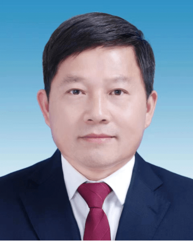 全南县人大常委会副主任谢华晖,男,汉族,1971年3月生,在职大专,中共