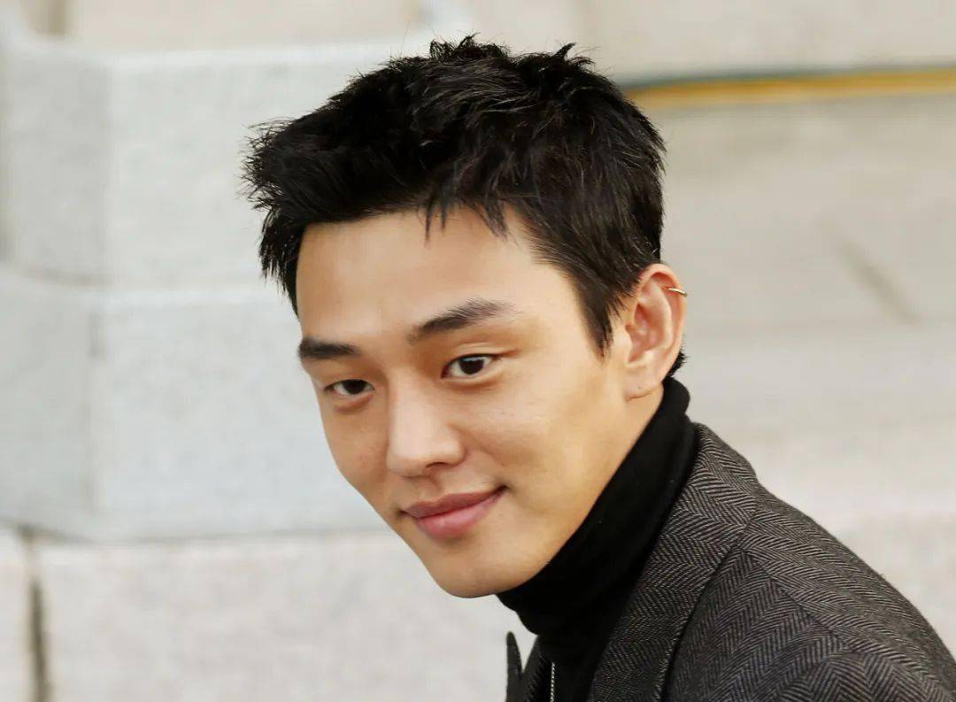 电影《燃烧》剧照再次登上热搜第一刘亚仁涉嫌吸毒的消息韩国最年轻