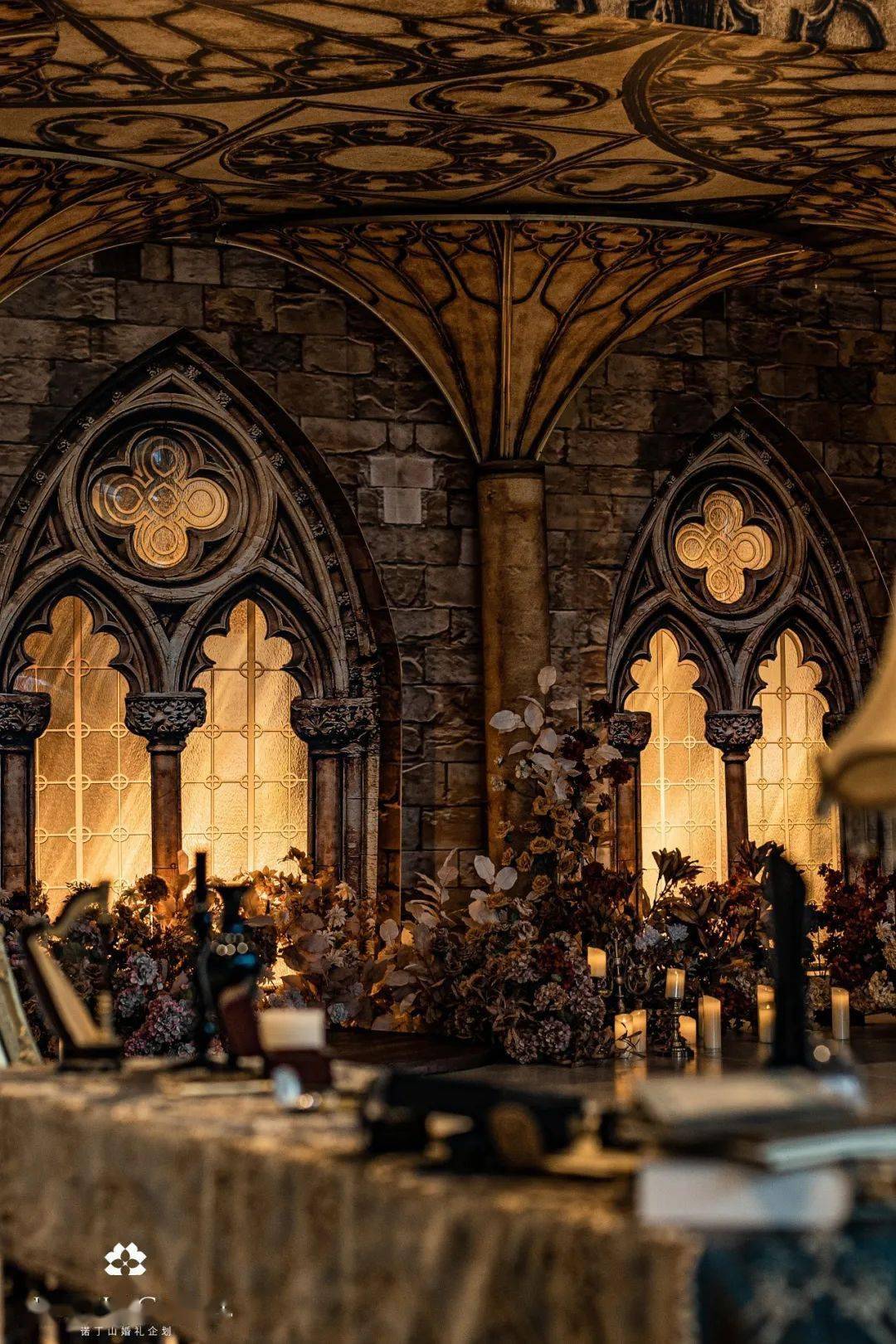 诺丁山全新 复古黑金哥特风>婚礼作品分享_婚嫁_宴会_城堡