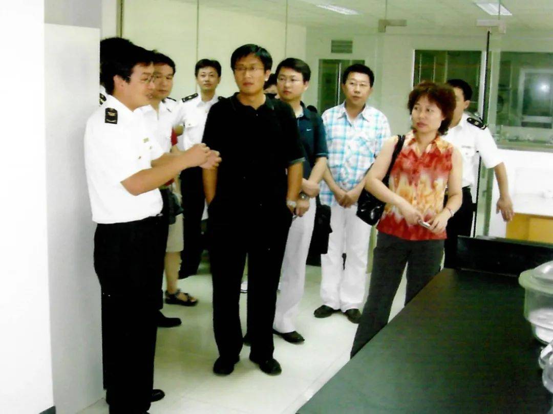 嵊泗海关办公室主任 金涛的事迹