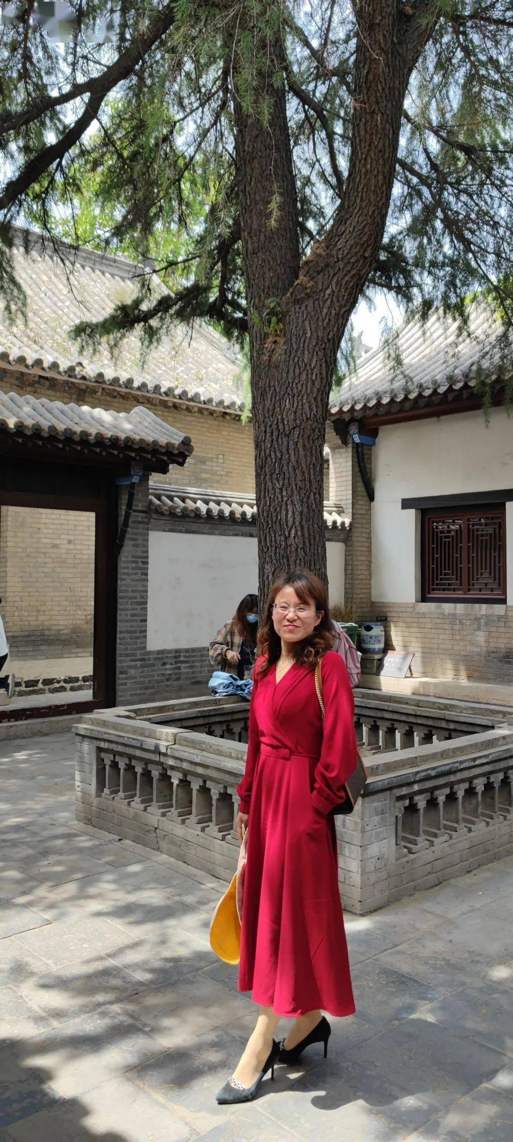 【人文四中61优秀教师】闫娜:静水流深 教化无言_教学_坊子区_潍坊