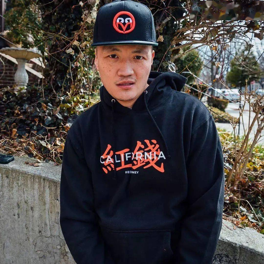 「华人之光」欧阳靖时隔17年重返battle比赛!让国外rapper全场欢呼!