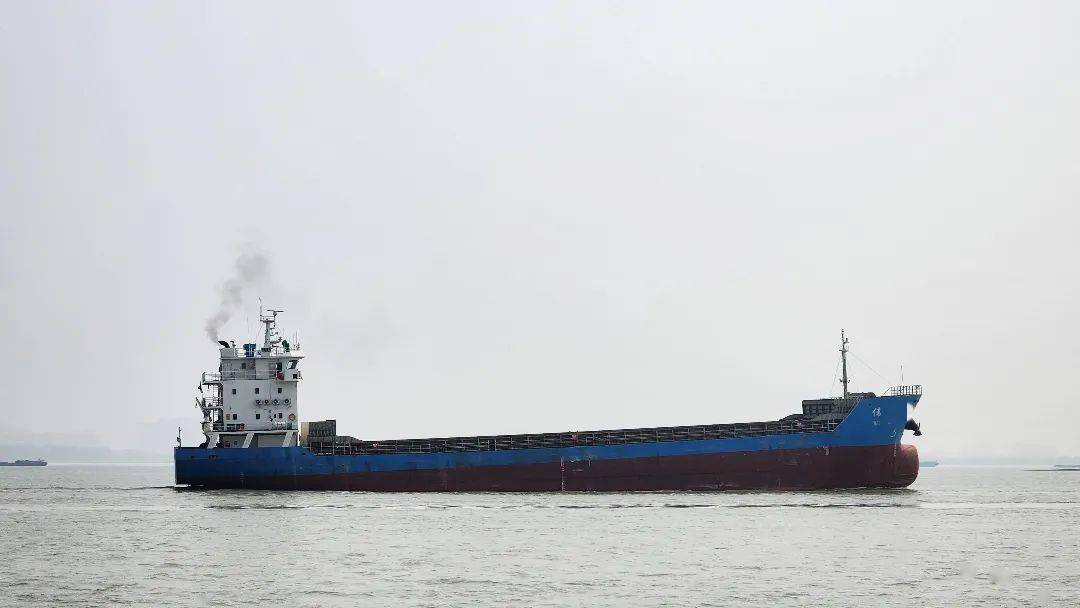 南京段期间由于船舶主机喷油嘴老化,燃油雾化不充分,导致船舶尾气异常