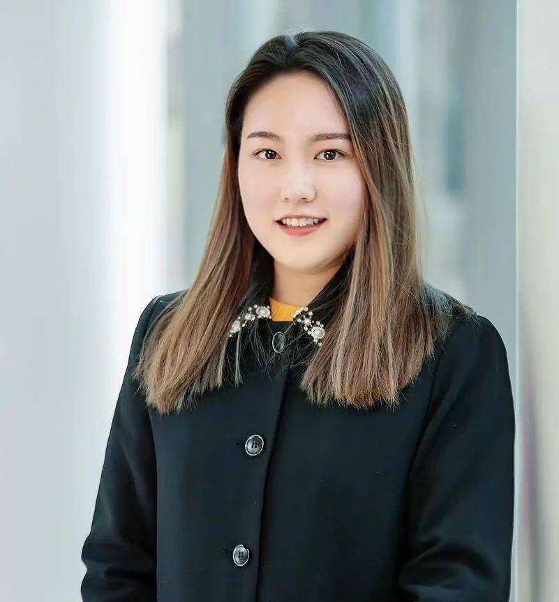 叶诗雨2021届2 2工商管理毕业生来自浙江绍兴高中毕业于柯桥中学2021