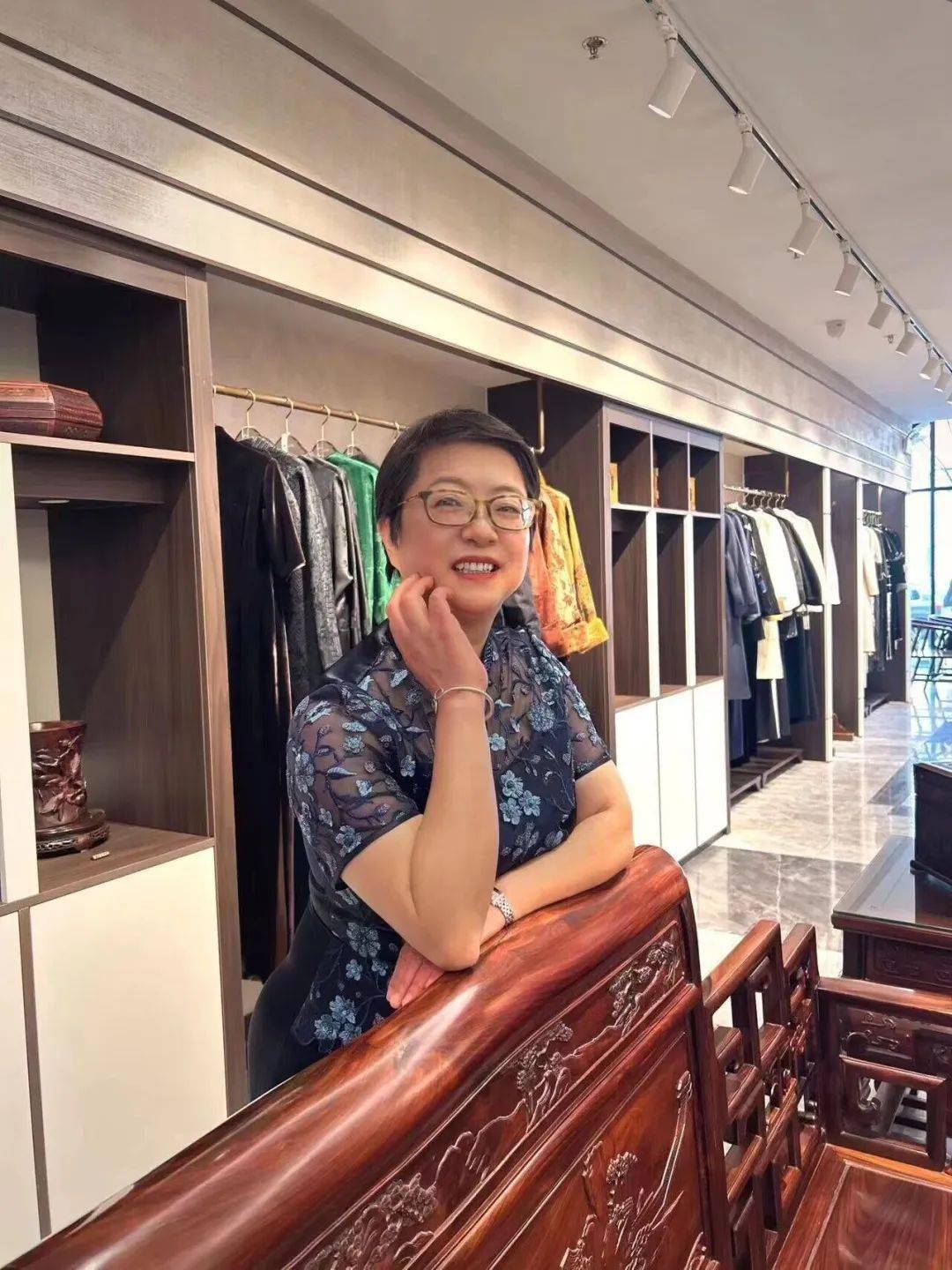 【云天社@精品悦读】神驰意达——致荣萍旗袍作者|陈鸣鸣_天文学_平台