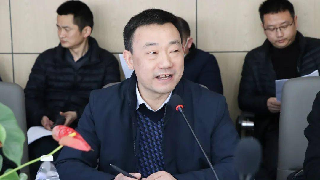 成都高职中专教育学会秘书长唐亮,成都工业职业技术学院招就处副处长