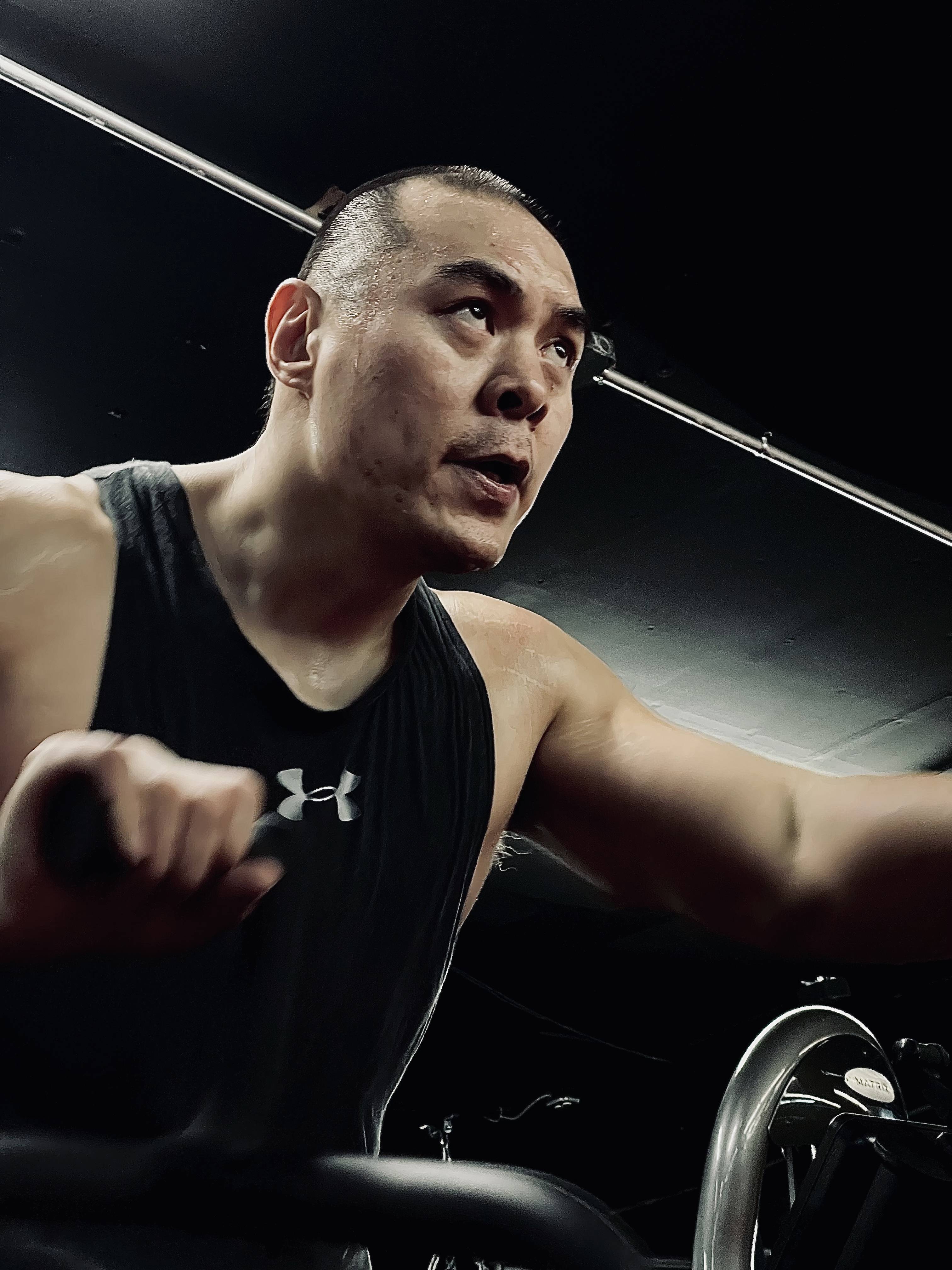 深一度|张志磊40岁了,他将挥出中国拳击的最重一拳_比赛_训练_乔伊斯