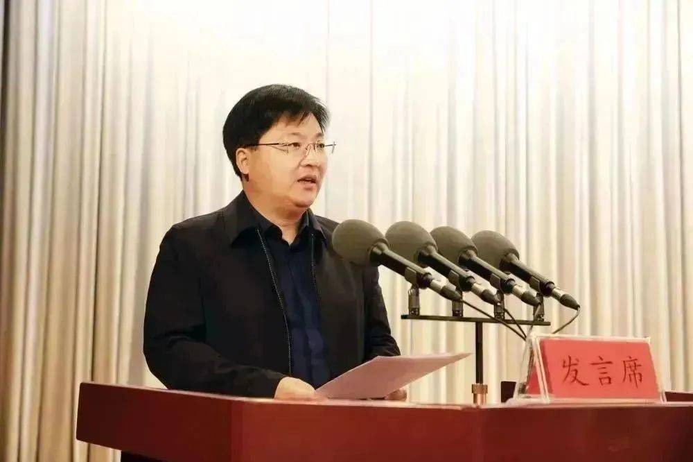 (文 孙鹏飞 图 平小布)来源|平观新闻主办|平顶山市人民政府办公室