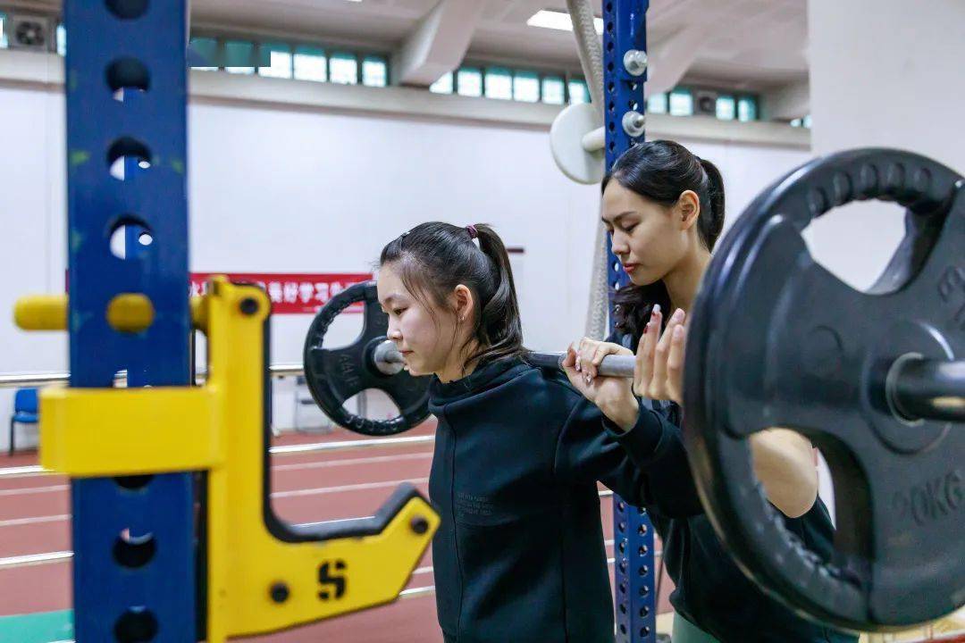 体育部胡娟娟老师一等奖第一名青年教师教学基本功比赛北京高校第八届