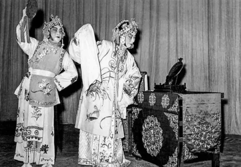 ÷�����롶��԰���Ρ���Ҽ����÷��������԰���Ρ��ݳ���ʷ ...