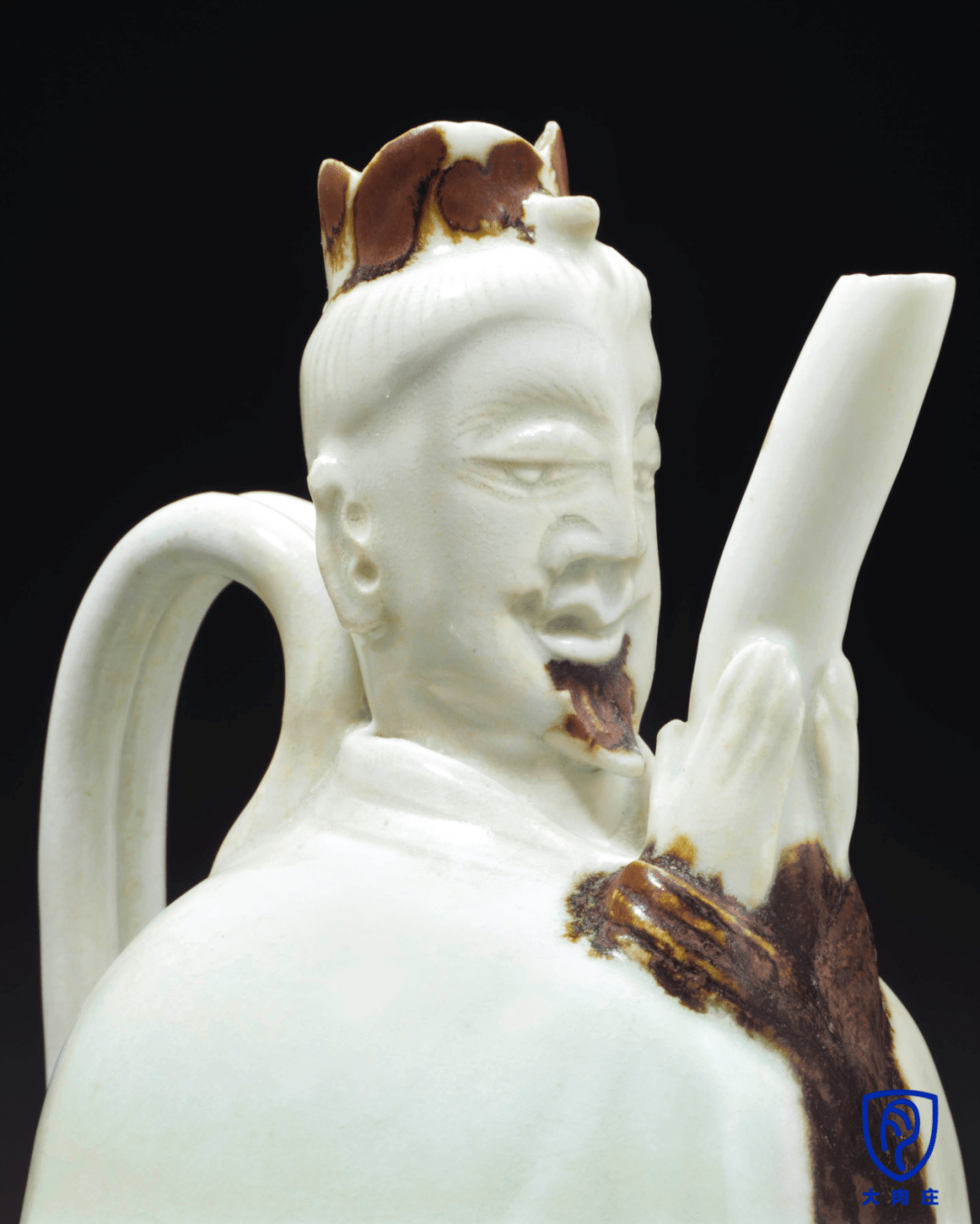 9厘米北宋 青白瓷人形注壶 | 1971年安徽怀宁县出土高29厘米宋 耀州窑