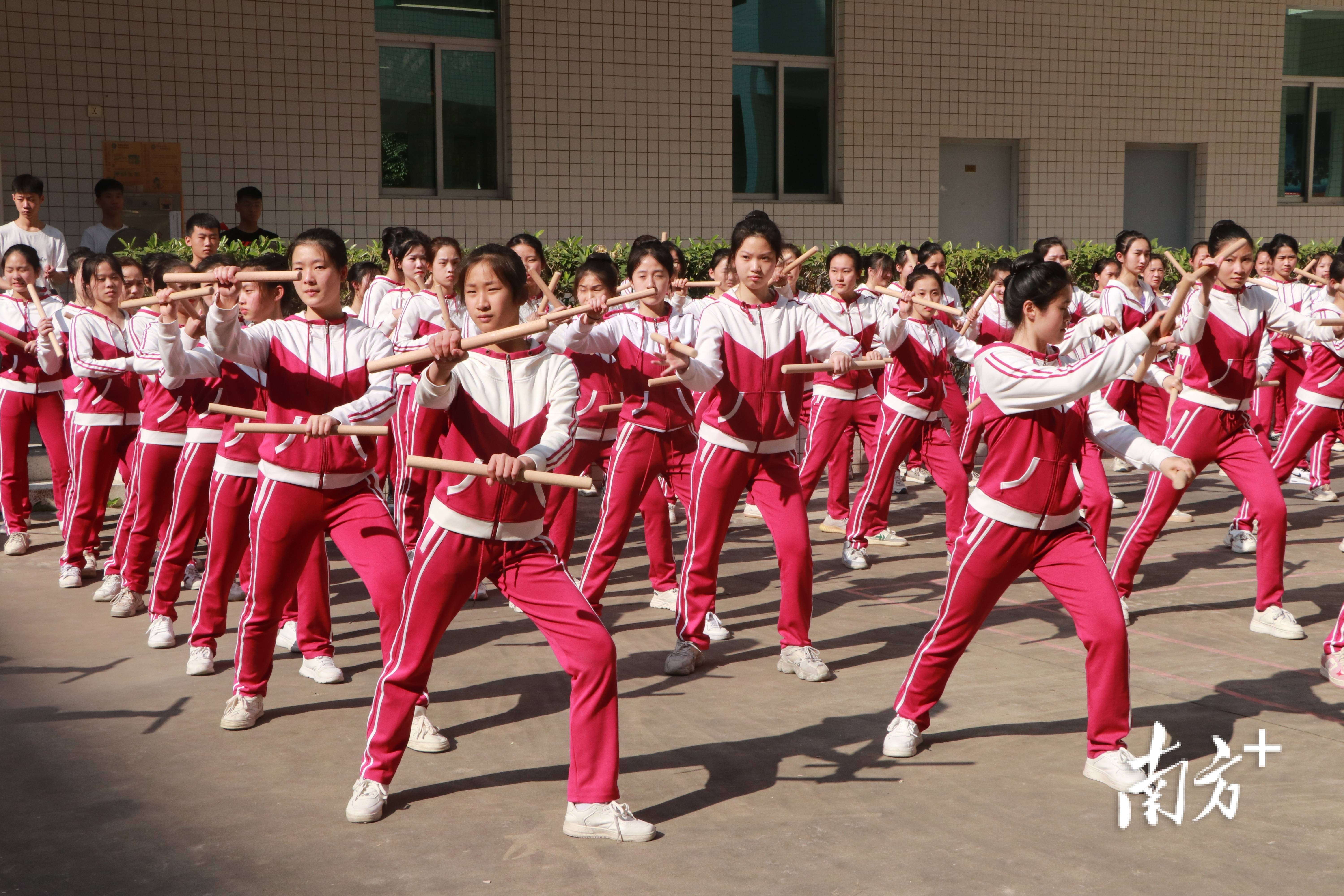 汕头文化艺术学校图片图片