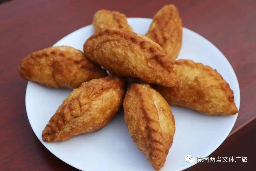 两当县云屏镇主题"小吃节"活动成功举办—助推旅游经济持续复苏_乡村