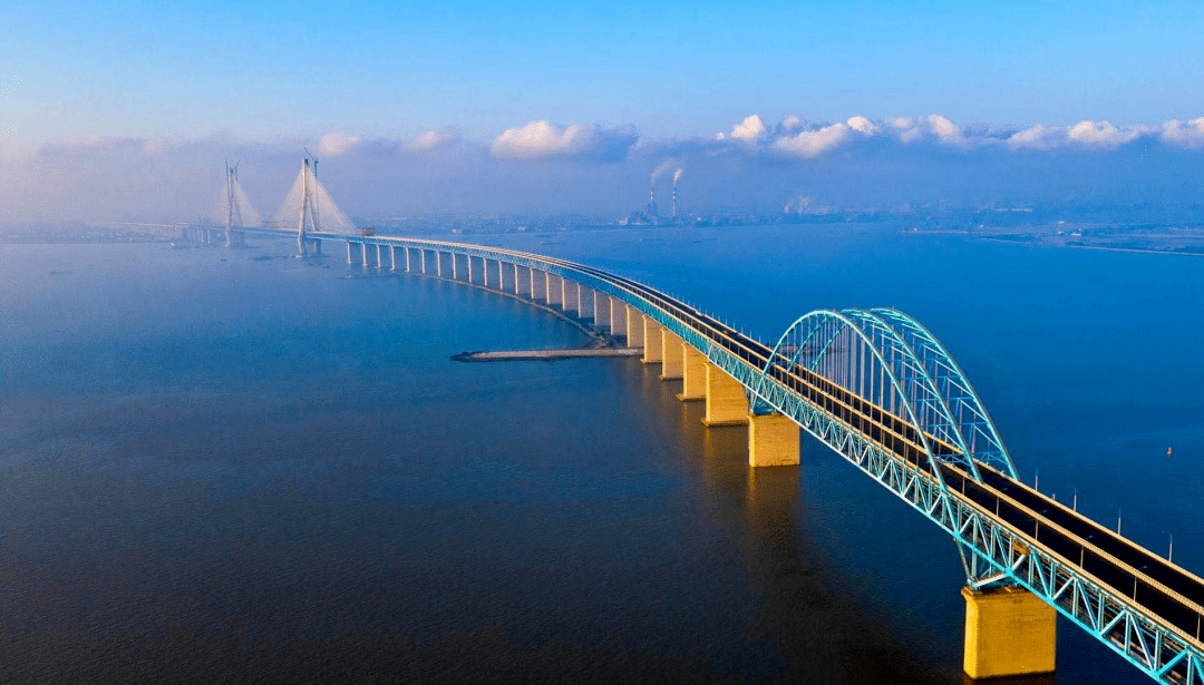 中国最美公路 | 苏通长江公路大桥,气势恢宏,宛若游龙