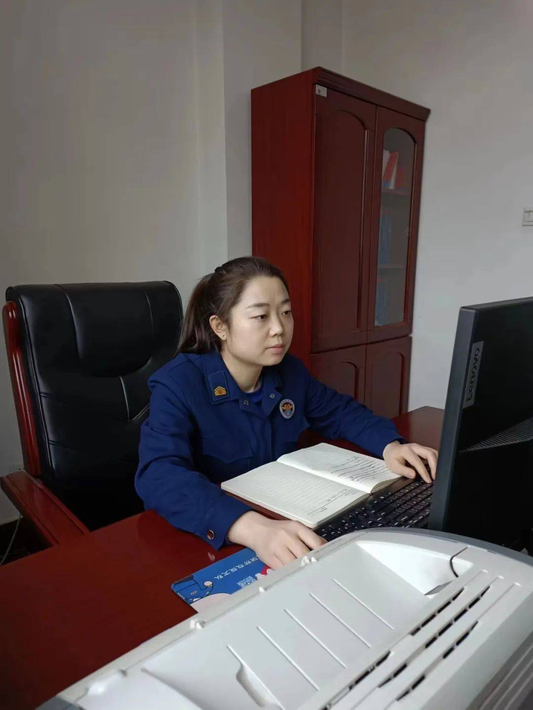 蓝焰展风采系列报道(七)——天水市消防救援支队优秀女文员移光瑞